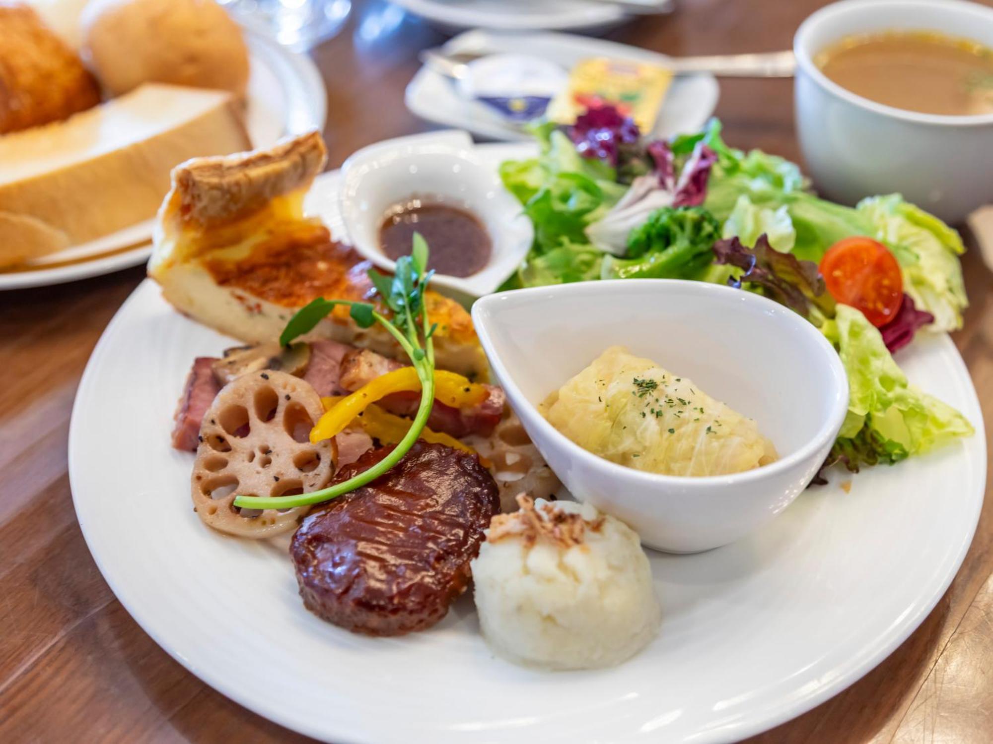 Century Plaza Hotel Tokushima Luaran gambar