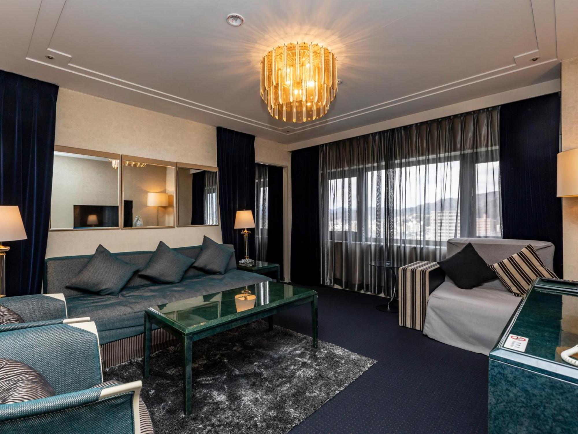 Century Plaza Hotel Tokushima Luaran gambar